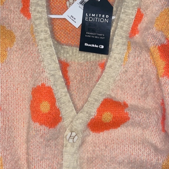 Cardigan/Tank set - Picture 2 of 6